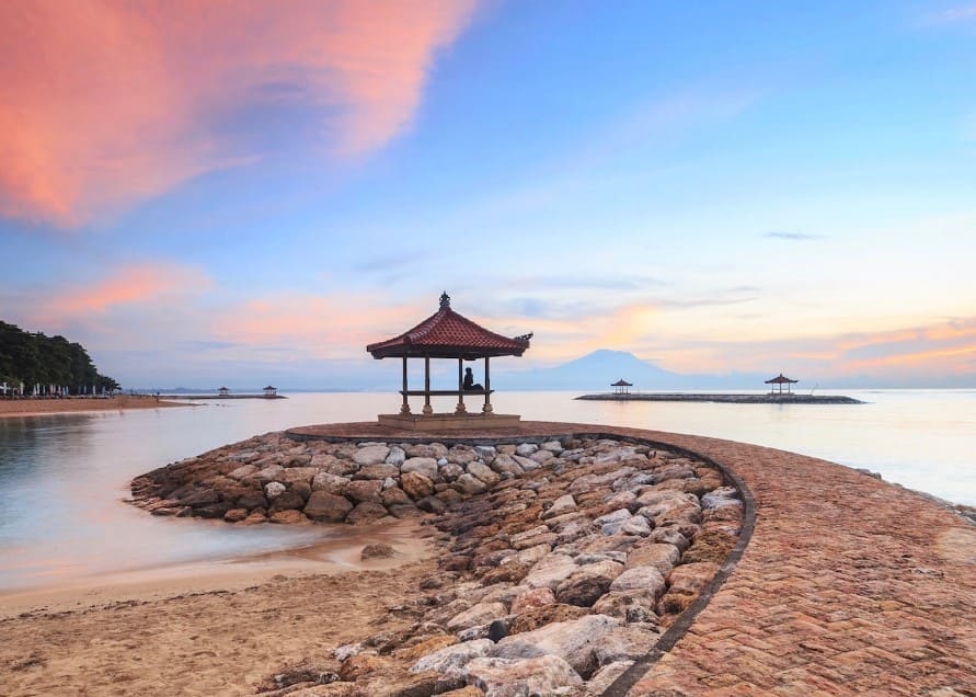 Pantai Sanur Surga Tersembunyi di Bali yang Memikat Hati