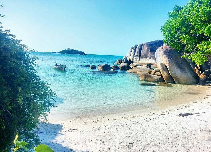 Pesona Tersembunyi di Bangka Belitung Pantai Tanjung Tinggi